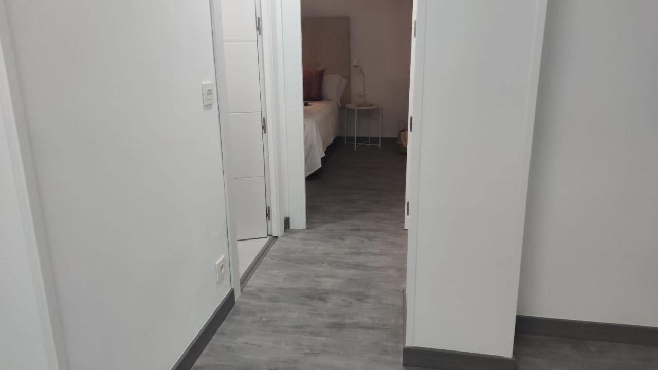 Casa Gascona Con Parking, Wifi Y Netflix Gratis!! By Delabra Apartments Oviedo Eksteriør billede