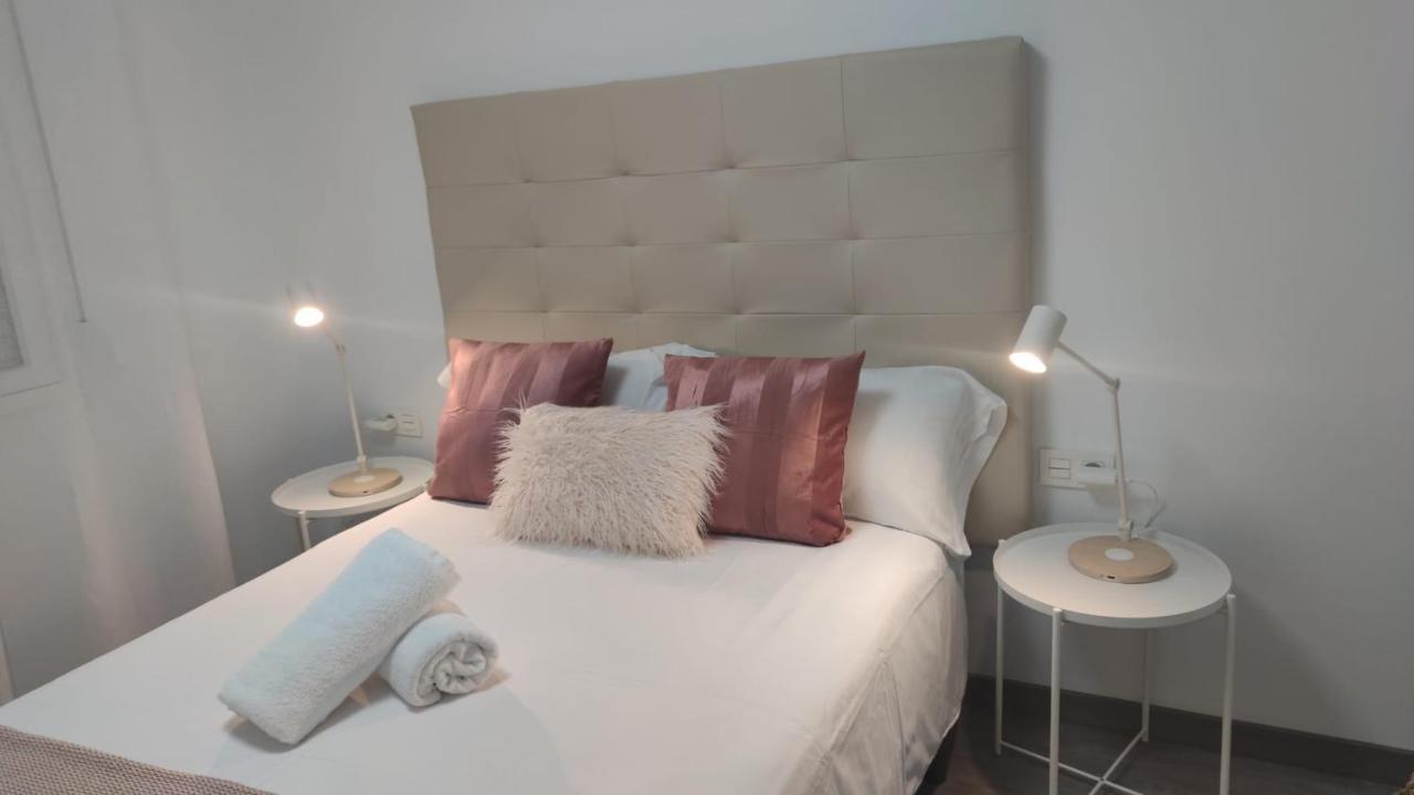 Casa Gascona Con Parking, Wifi Y Netflix Gratis!! By Delabra Apartments Oviedo Eksteriør billede