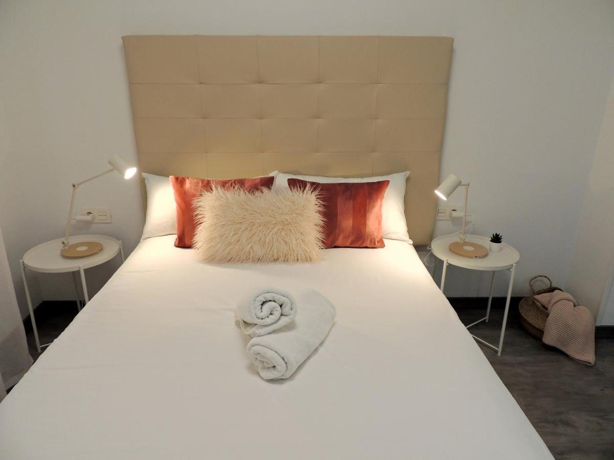 Casa Gascona Con Parking, Wifi Y Netflix Gratis!! By Delabra Apartments Oviedo Eksteriør billede