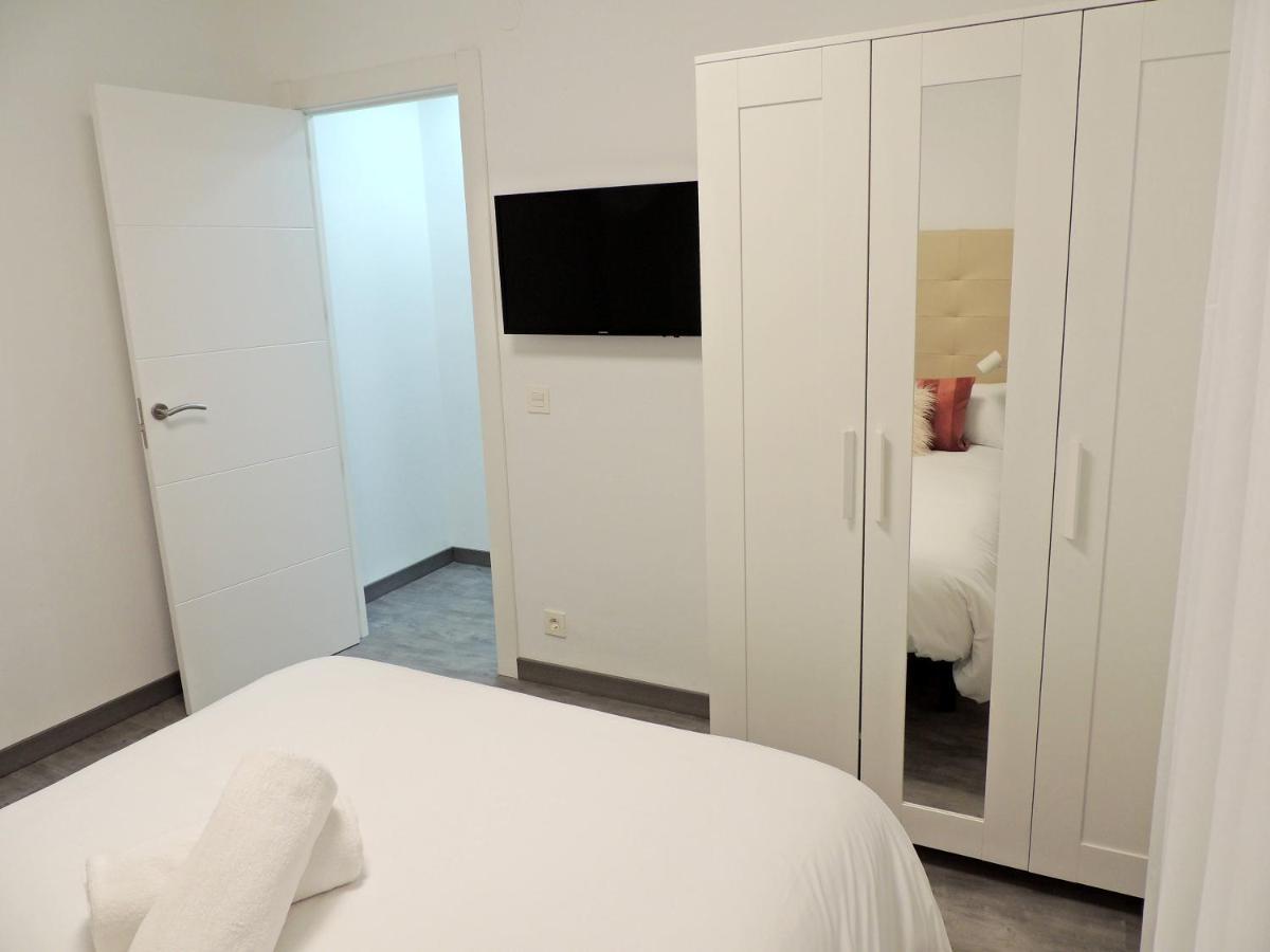Casa Gascona Con Parking, Wifi Y Netflix Gratis!! By Delabra Apartments Oviedo Eksteriør billede