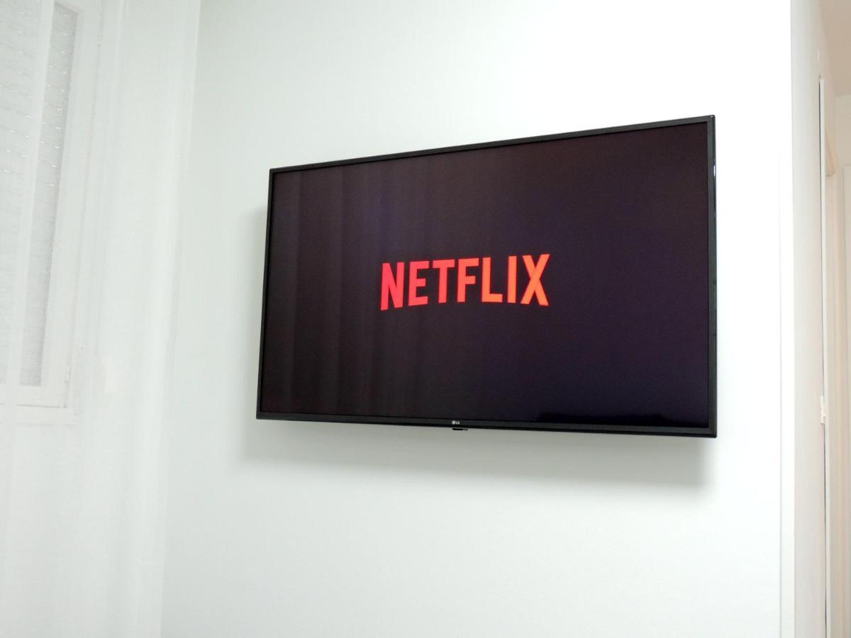 Casa Gascona Con Parking, Wifi Y Netflix Gratis!! By Delabra Apartments Oviedo Eksteriør billede