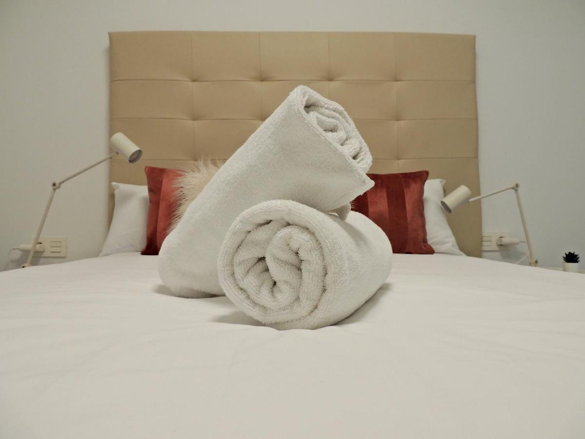 Casa Gascona Con Parking, Wifi Y Netflix Gratis!! By Delabra Apartments Oviedo Eksteriør billede